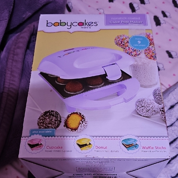 Babycakes Mini Cake Pop Maker in Purple - Picture 2 of 3